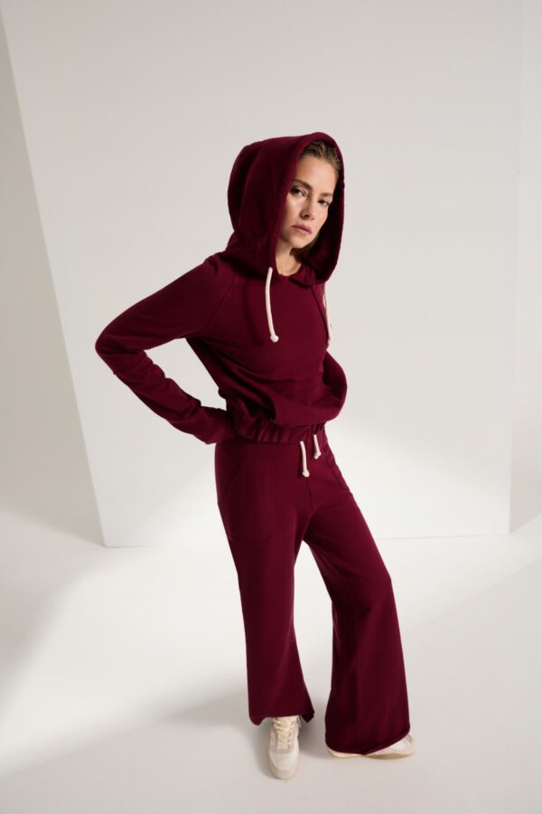Bordowa bluza dresowa z kapturem NICE